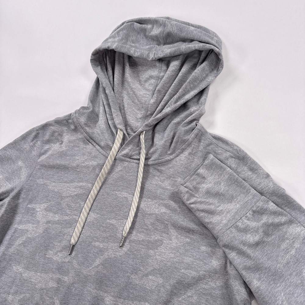 Vuori Halo Performance Hoodie Womens L Camo Grey DreamKnit Pullover Sweatshirt